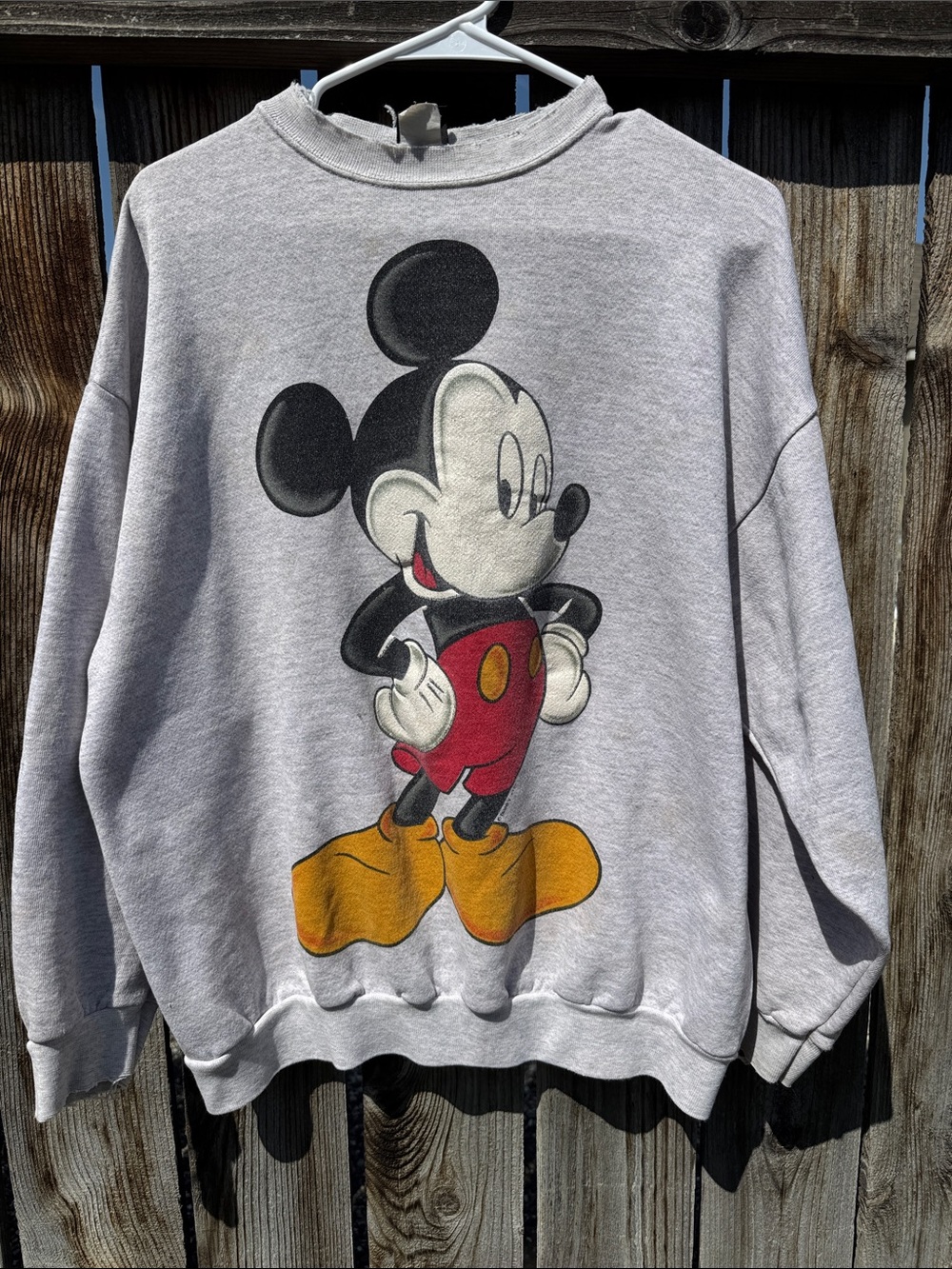 Vintage Disney Gray Crewneck Sweatshirt with Mickey Mouse Graphic